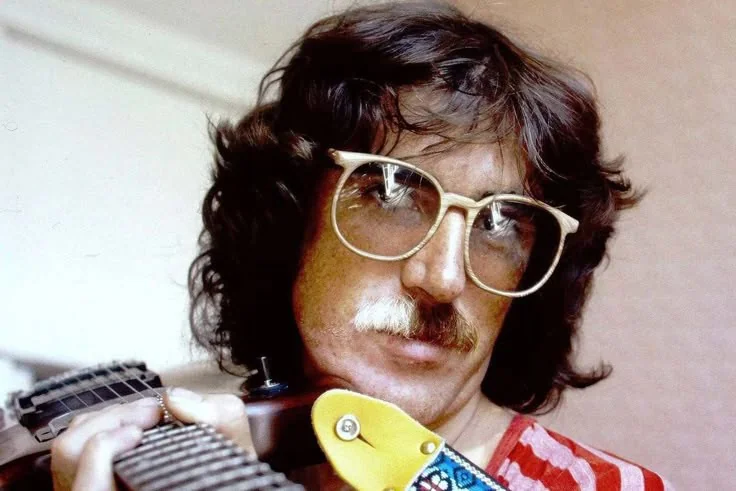 Charly García: a Latin American Rockstar with His Iconic Bicolored Mustache picture 5 of 6