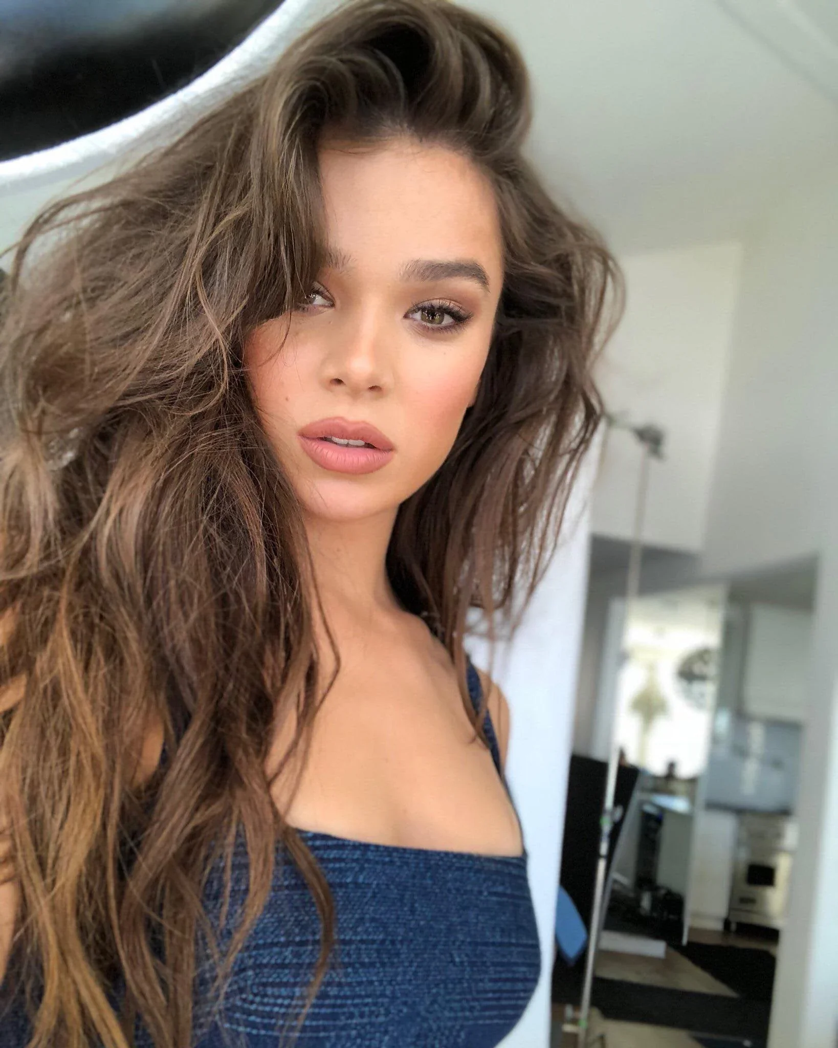 Hailee Steinfeld picture 1 of 1