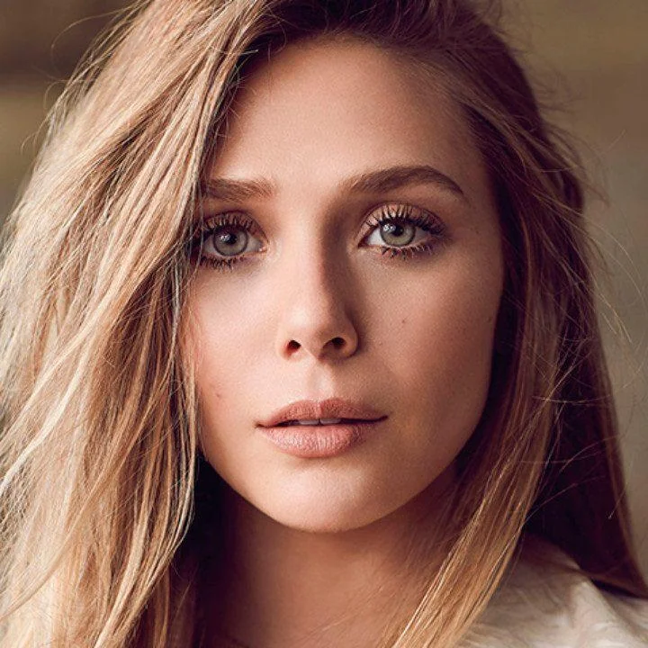 Who’s hotter: Elizabeth Olsen vs Florence Pugh picture 18 of 20