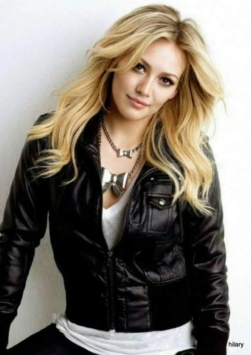 Hilary Duff picture 1 of 1