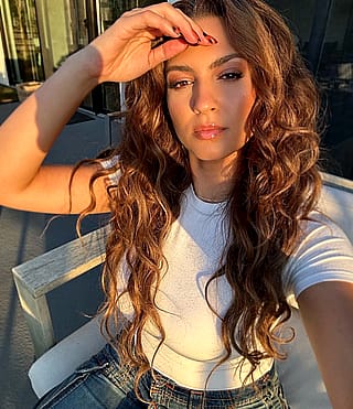 Tori Kelly'