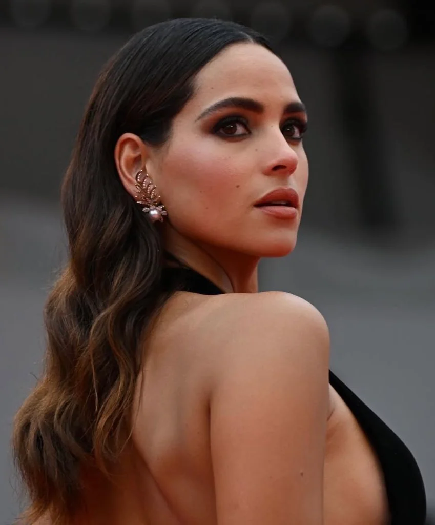 Adria Arjona picture 3 of 20