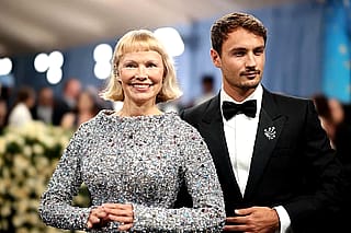 Pamela Anderson.. 2023 vs 2025'