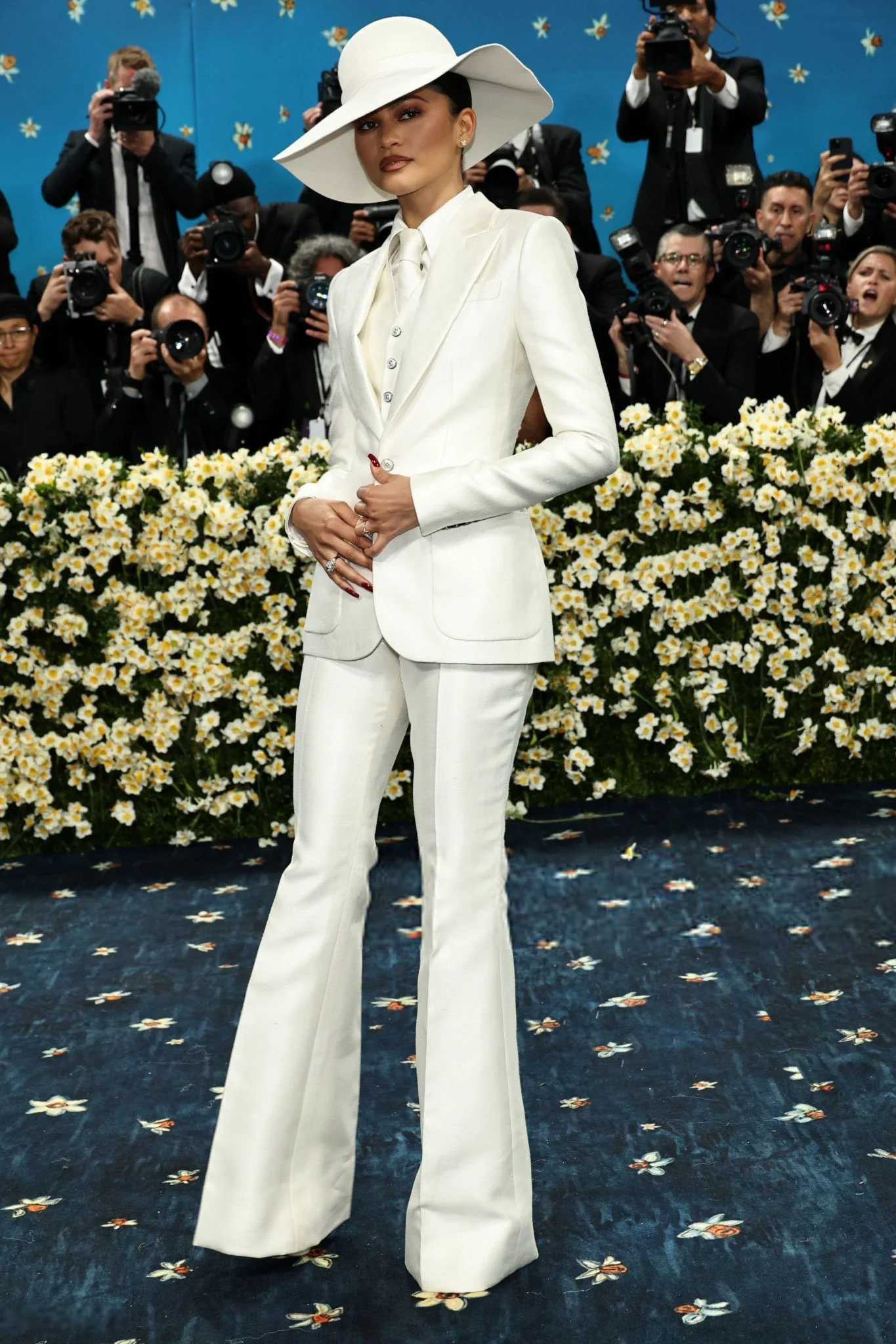 Zendaya picture 2 of 3