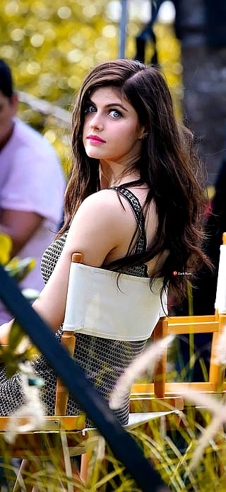 Alexandra Daddario'