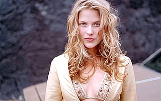 Ali Larter'