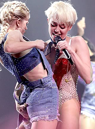 Miley Cyrus hot'