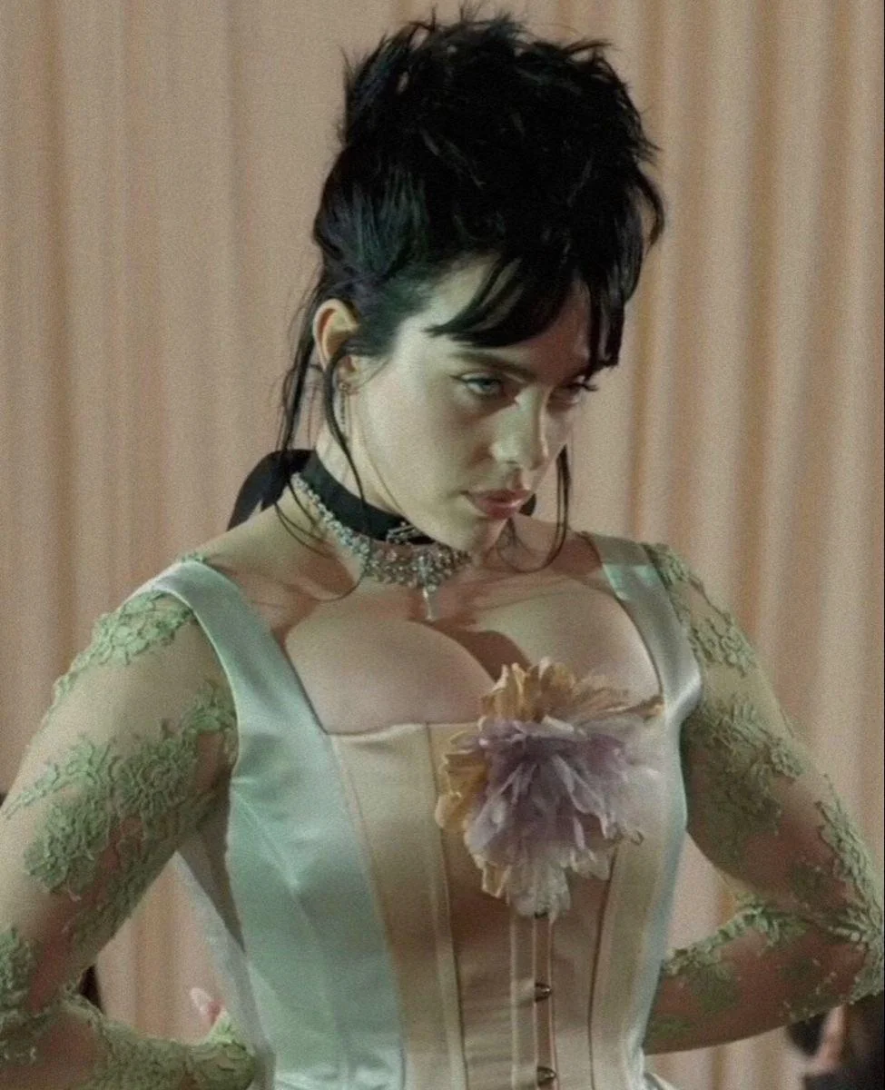 Billie Eilish picture 2 of 5