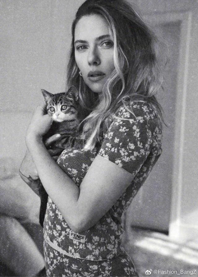 Scarlett Johansson for Vanity Fair Magazine | May 2025 picture 4 of 6