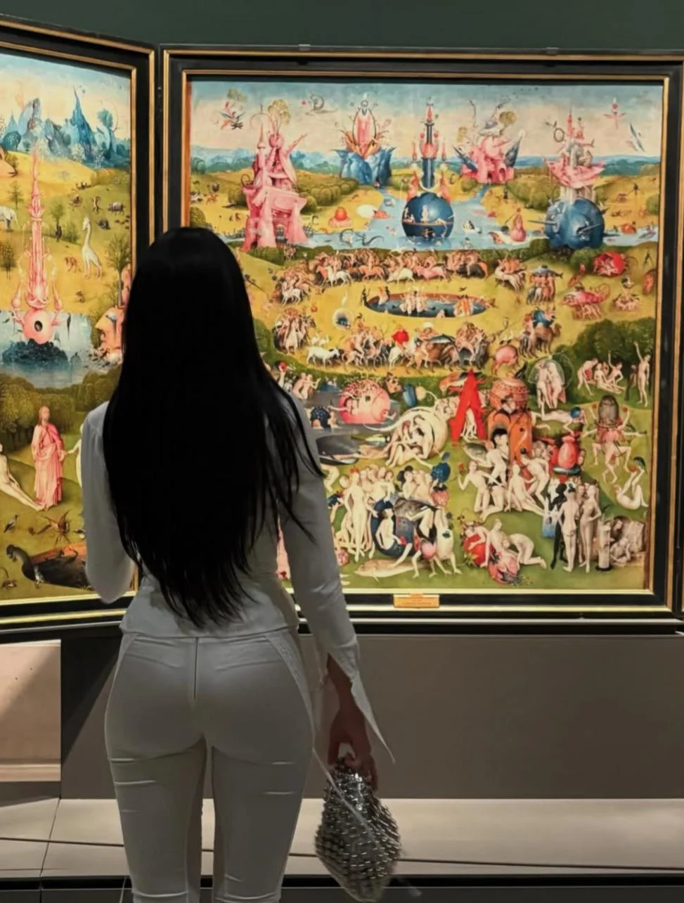 Dua Lipa picture 1 of 1