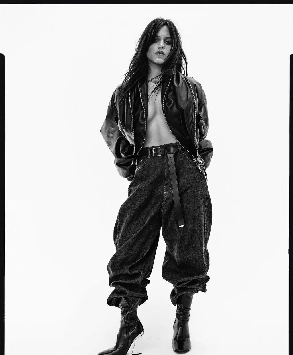 Jenna Ortega picture 3 of 4
