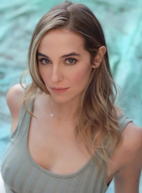 Lauren Swickard picture 1 of 1