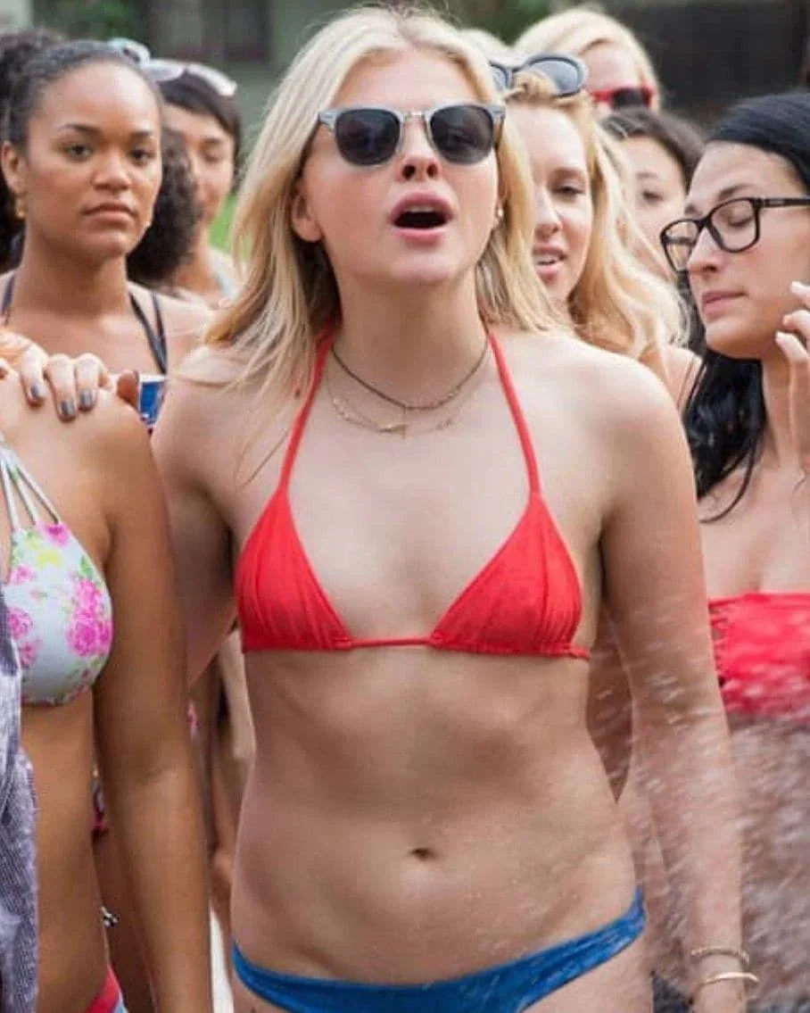 Chloe Grace Moretz picture 3 of 13