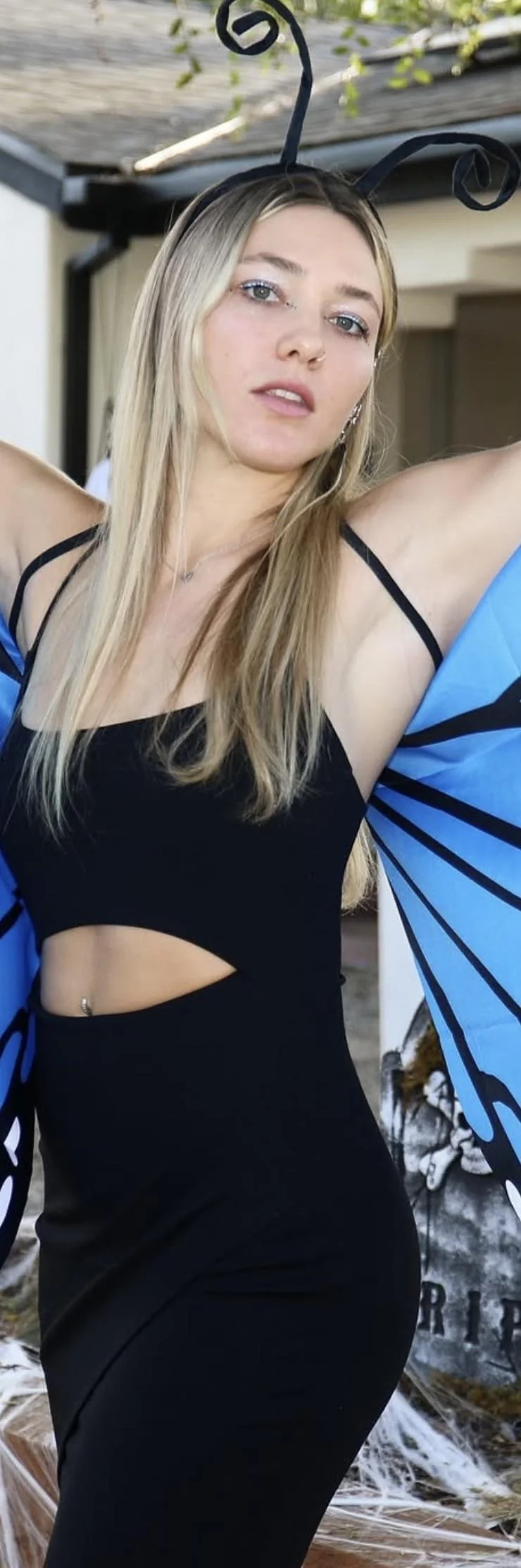 Lili Sepe picture 1 of 1