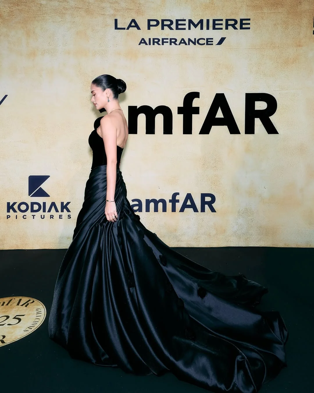 Pia Wurtzbach picture 10 of 14