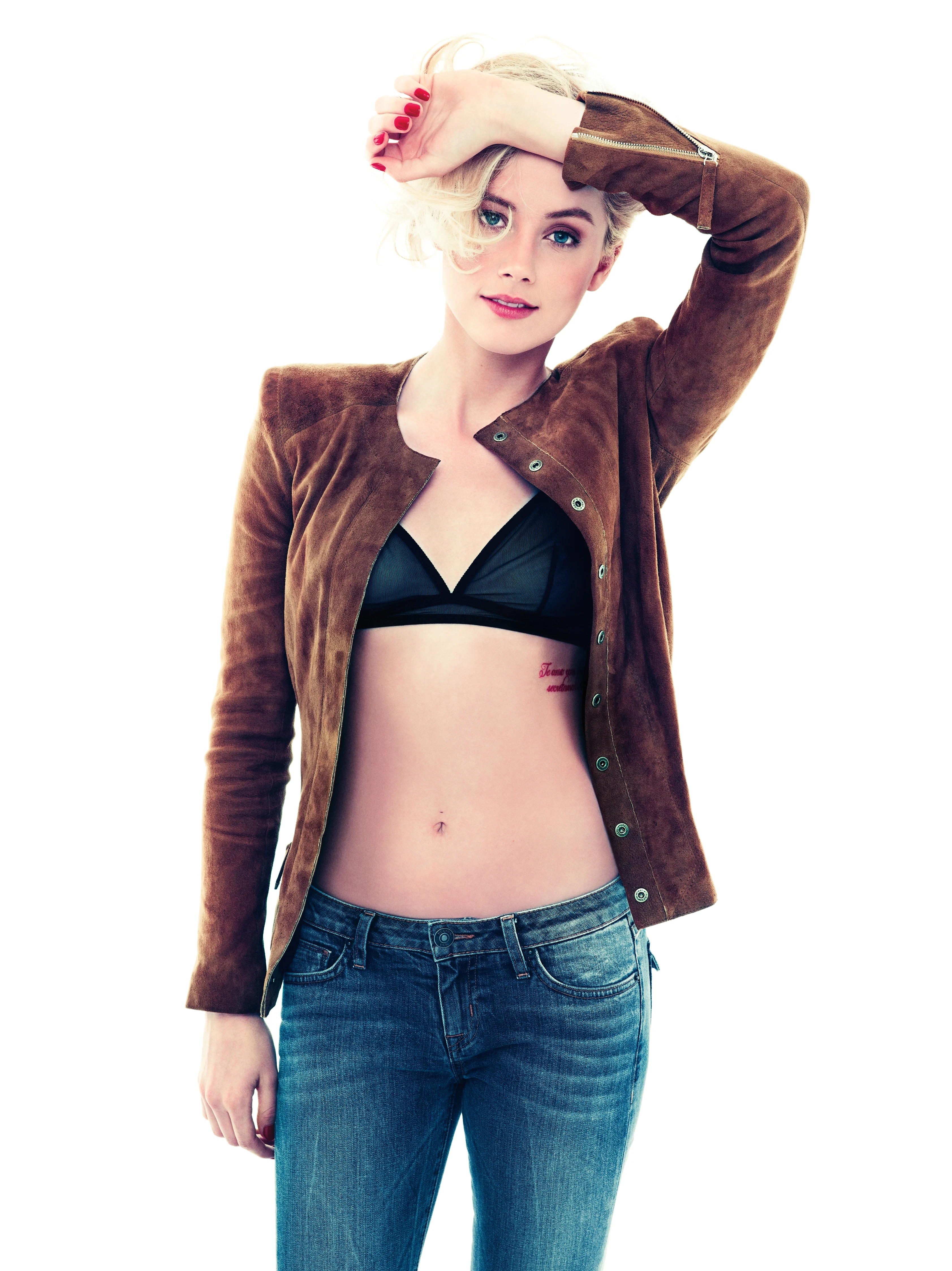 Amber Heard picture 1 of 2