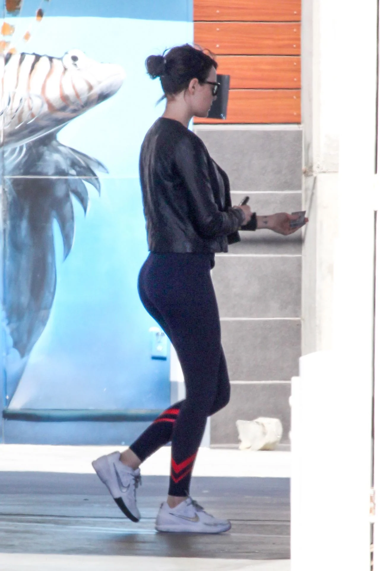 Emma Stone picture 7 of 16