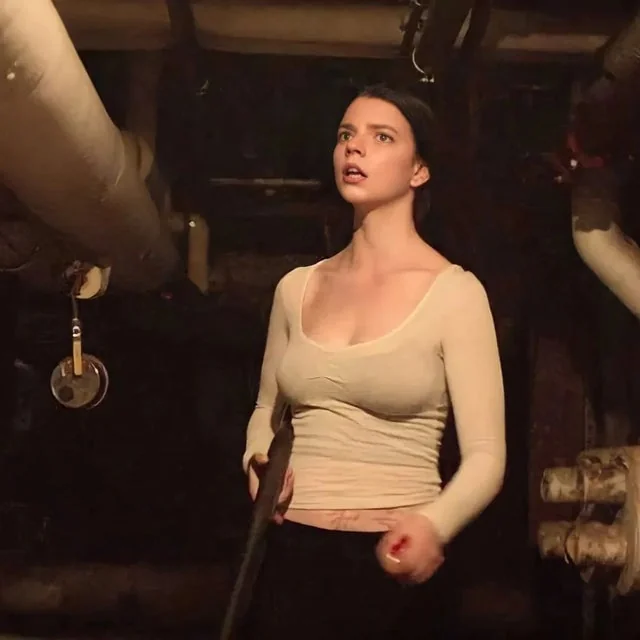 Anya Taylor-Joy picture 1 of 2