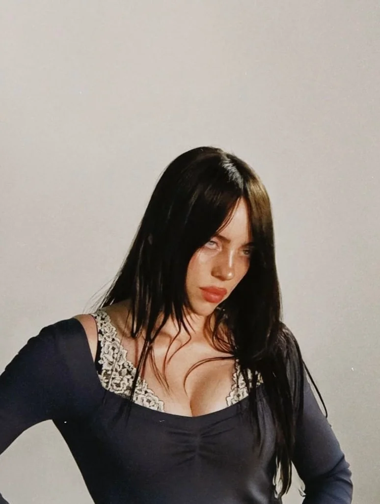 Billie Ellish picture 2 of 3