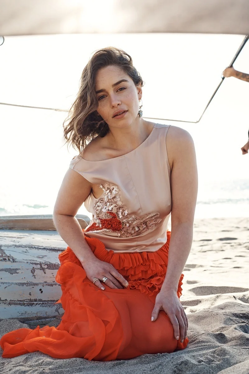 Emilia Clarke, Harper's Bazaar magazine 2016 outtakes picture 3 of 10