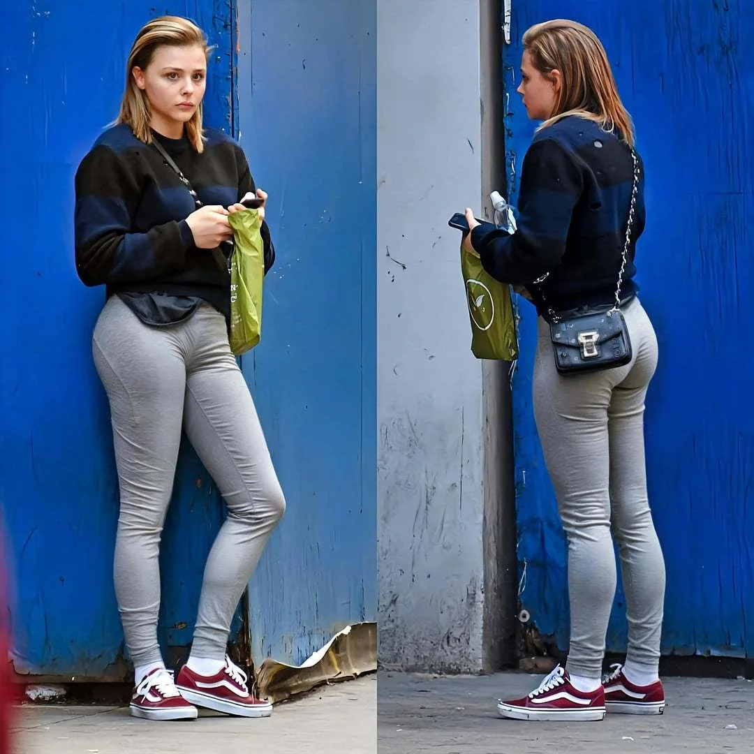 Chloe Grace Moretz picture 16 of 17