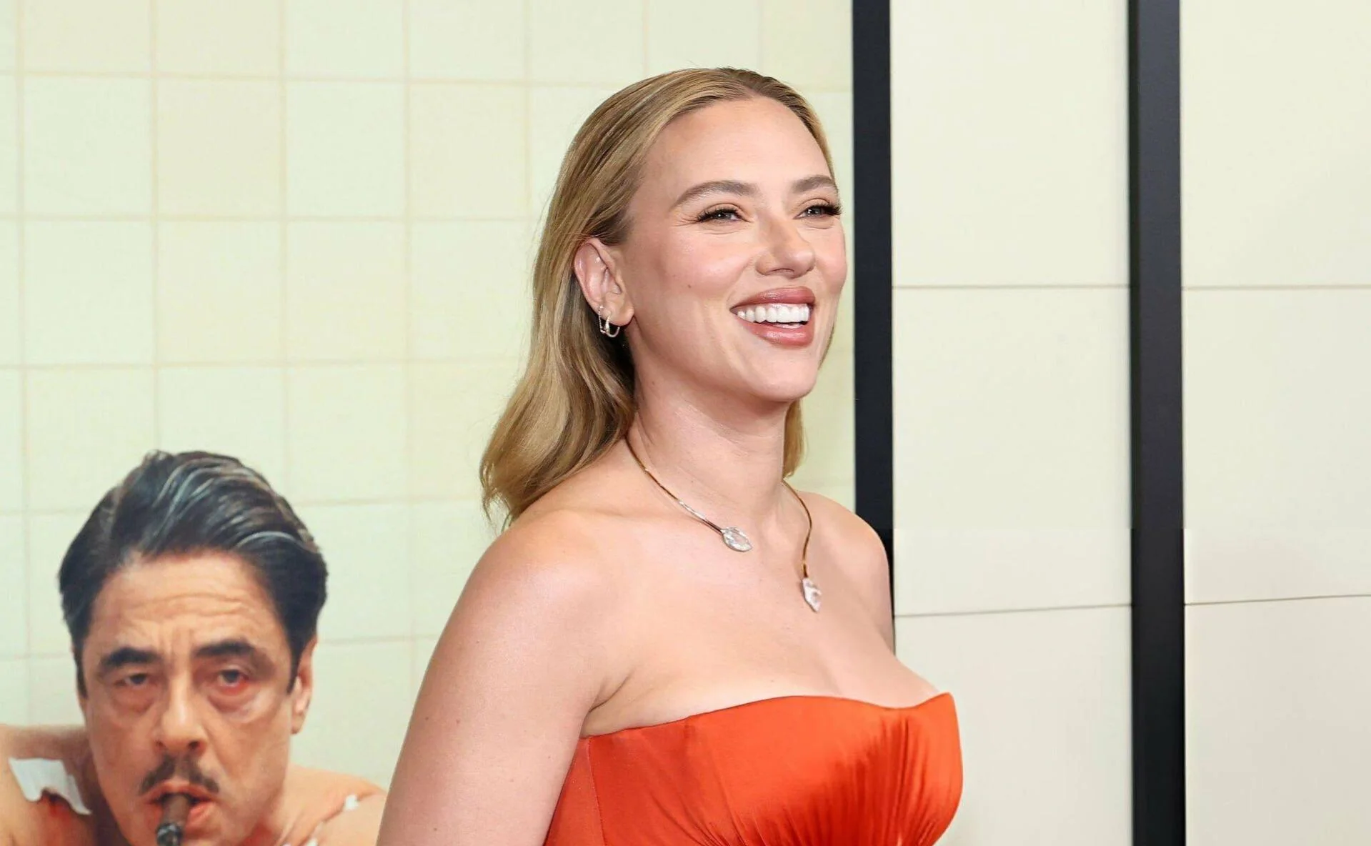 Scarlett Johansson picture 4 of 7