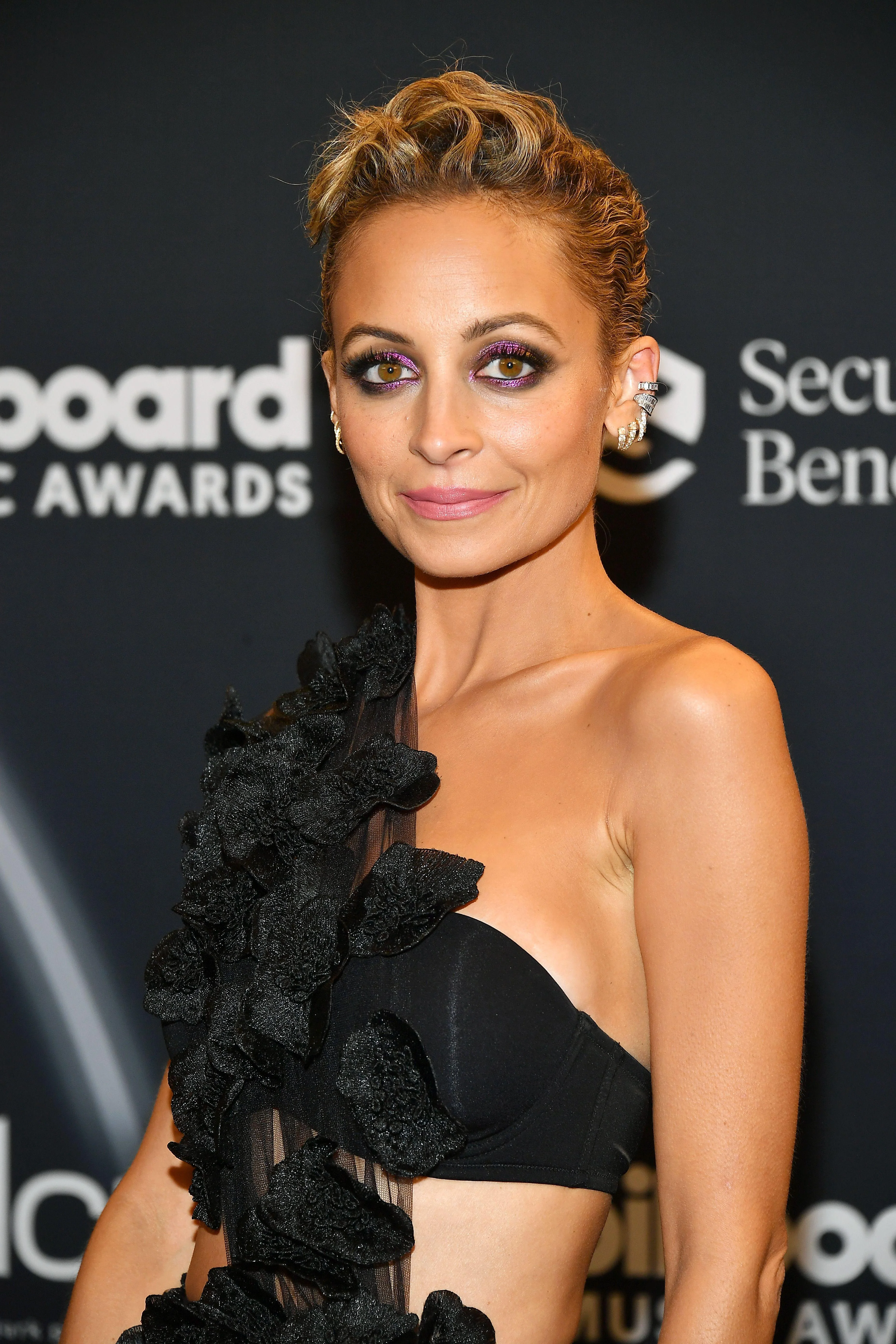 Nicole Richie picture 2 of 3