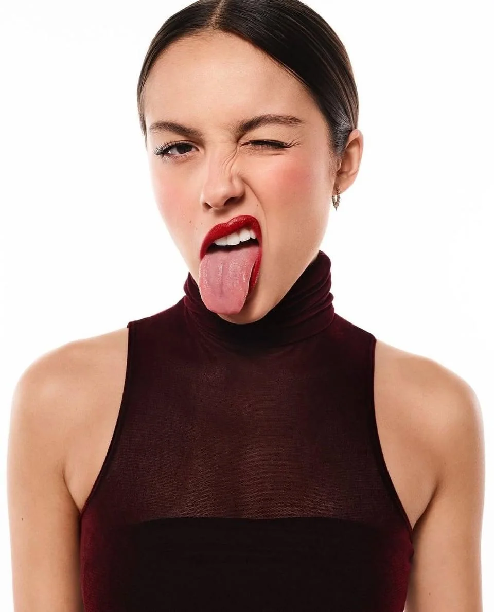 Olivia Rodrigo picture 1 of 1