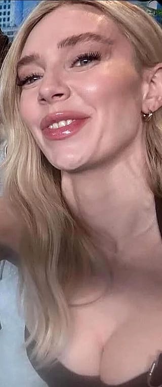 Vanessa Kirby'
