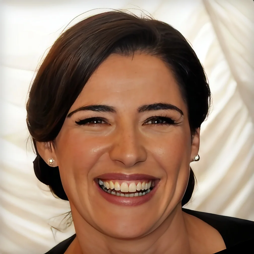 Luisa Ranieri picture 2 of 2