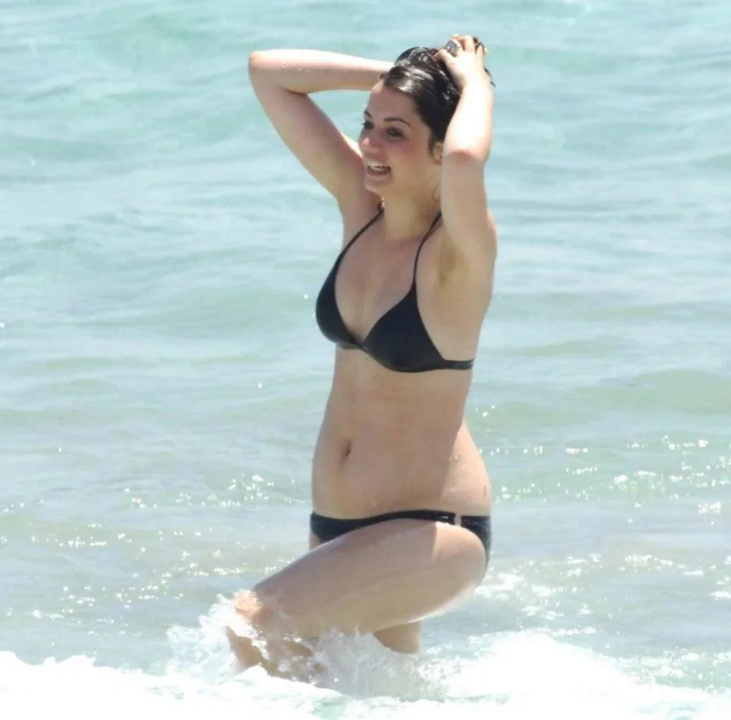 Ana de Armas picture 6 of 6