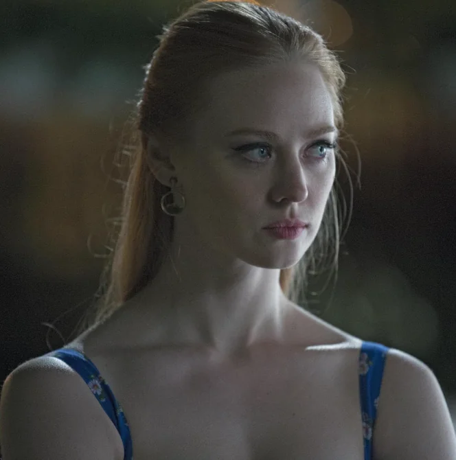 Deborah Ann Woll picture 1 of 1