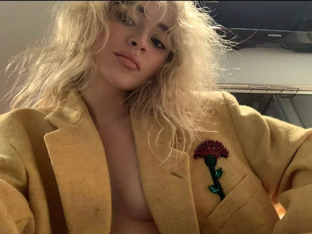 Sabrina Carpenter picture 8 of 14