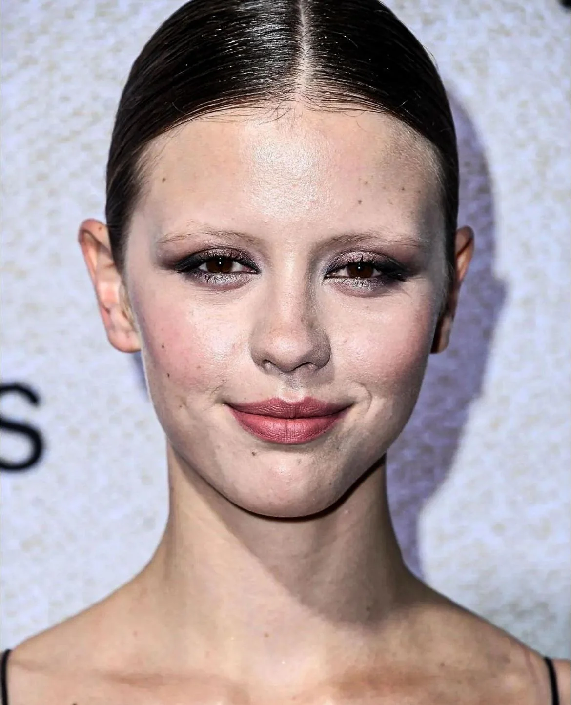Mia Goth Suspiria Premiere 2018 picture 5 of 10