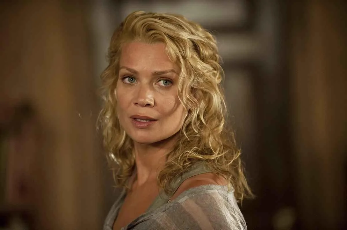 Laurie Holden (TWD) picture 1 of 4