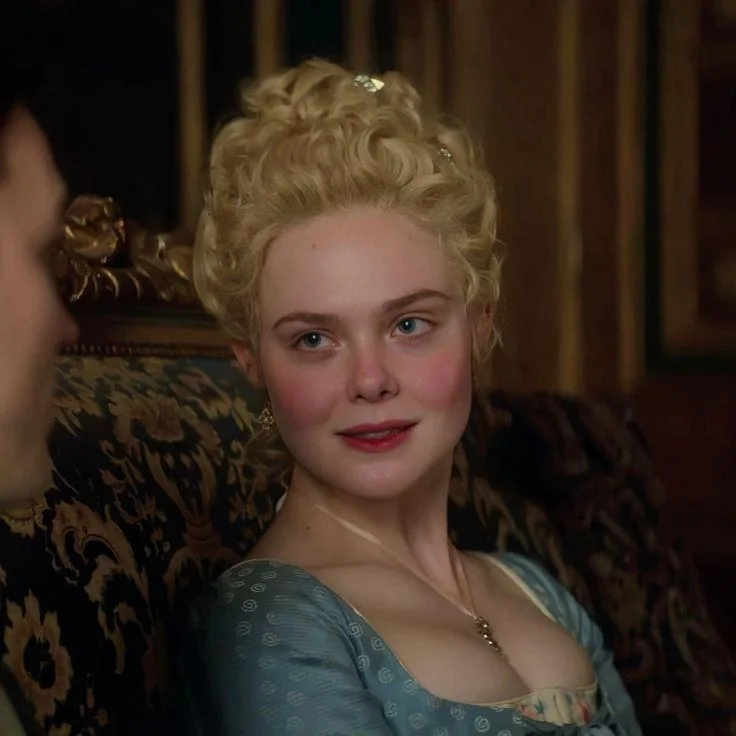 Elle Fanning picture 1 of 1