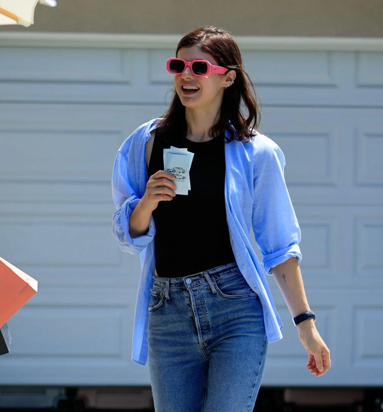 Alexandra Daddario picture 4 of 6