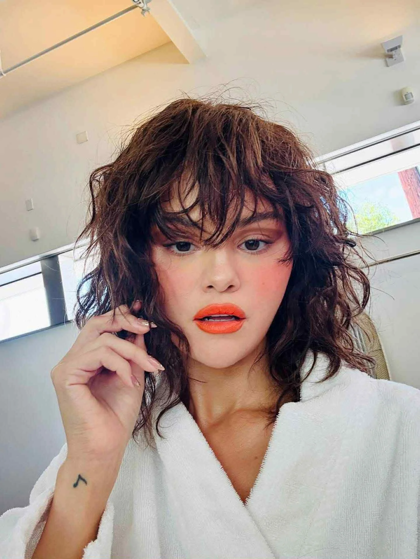 Selena Gomez picture 1 of 1