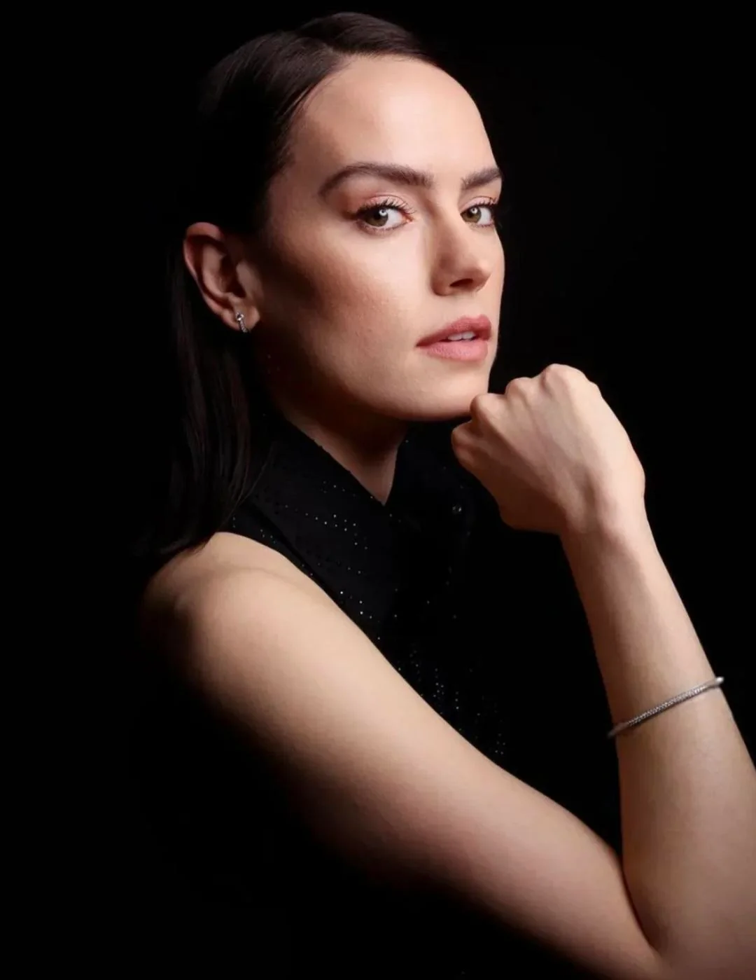 Daisy Ridley picture 9 of 17