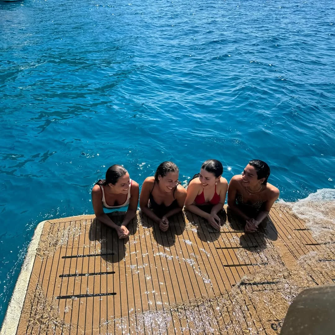 Dua Lipa picture 9 of 16