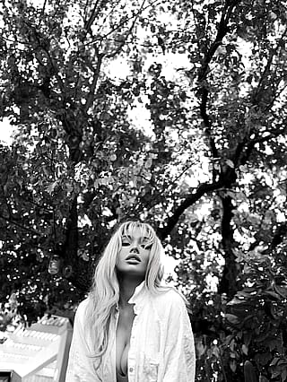 Natalie Alyn Lind'