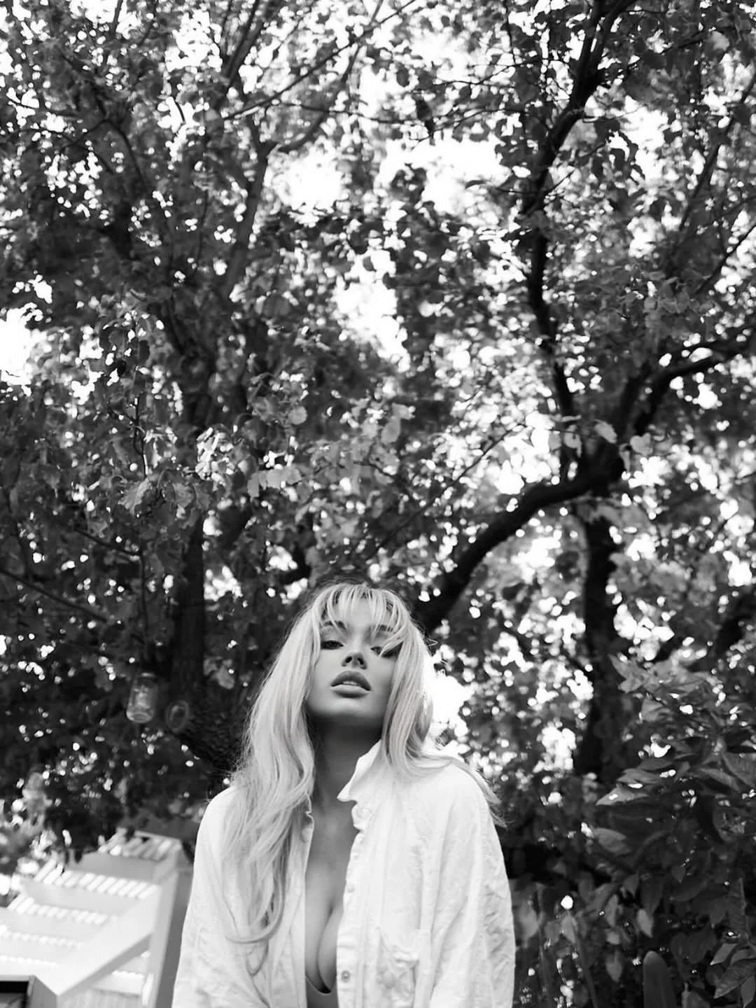 Natalie Alyn Lind picture 1 of 1