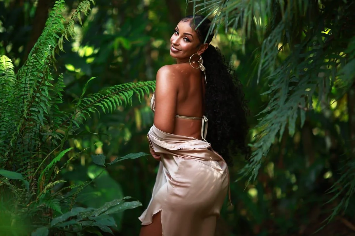Mya Harrison picture 6 of 6