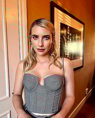 Emma Roberts'