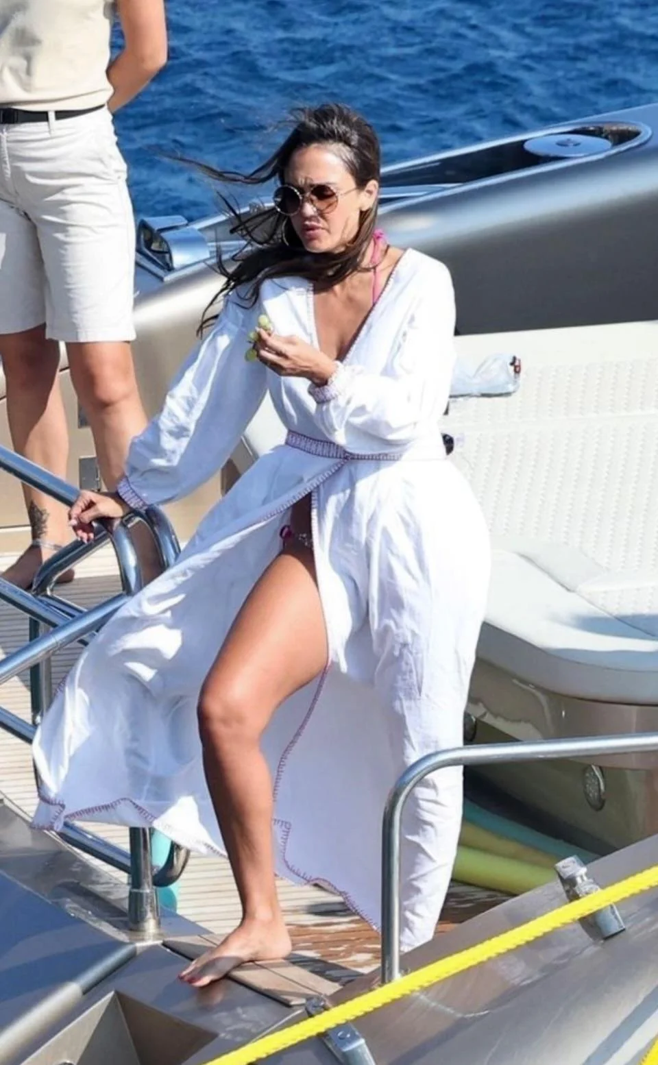 Jessica Alba picture 6 of 6