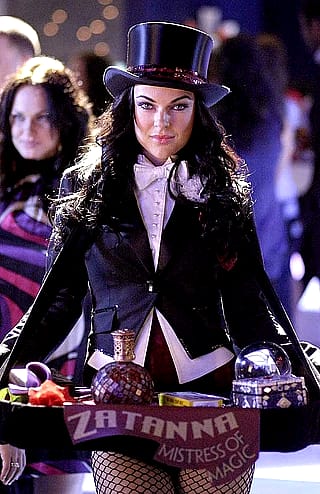 Serinda Swan As Zatanna in Smallville'