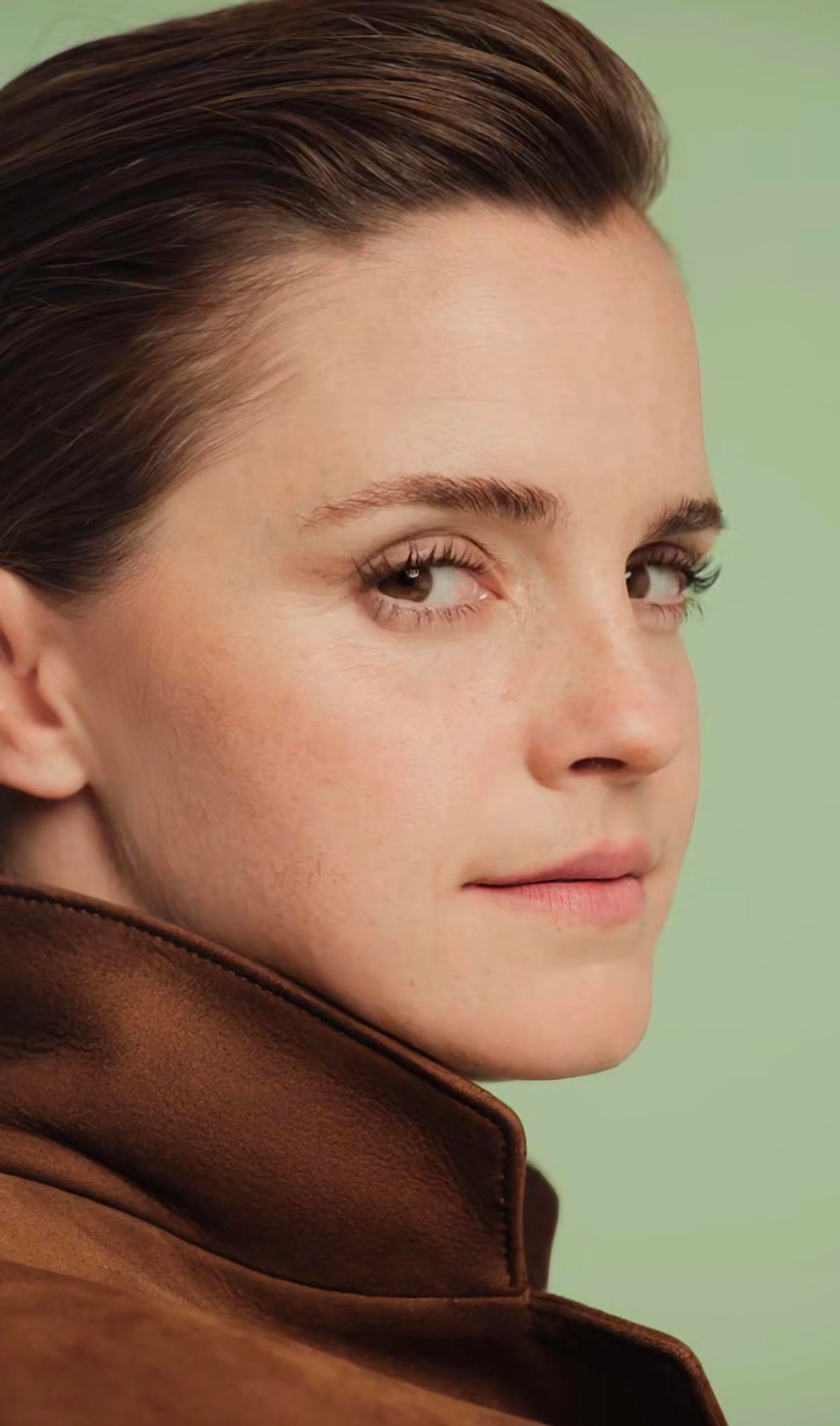 Emma Watson picture 2 of 5