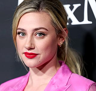 Lili Reinhart'