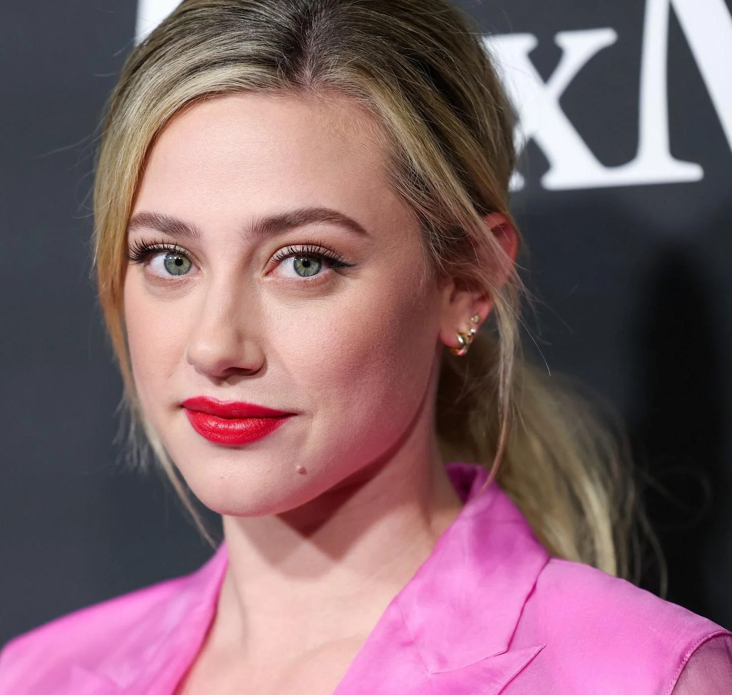 Lili Reinhart picture 1 of 1