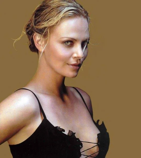 Charlize Theron picture 1 of 2